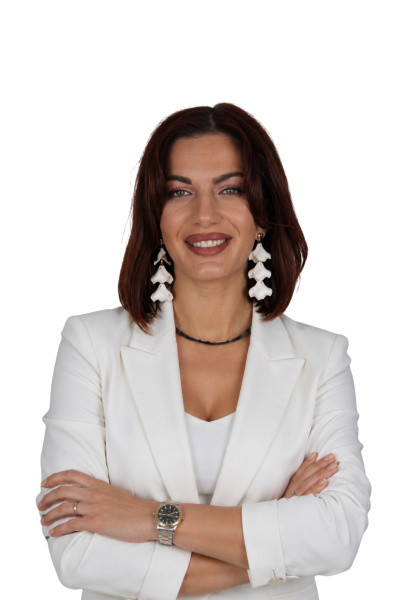 Theona Ghigeanu