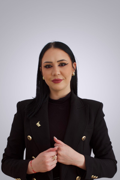 Claudia Tomas