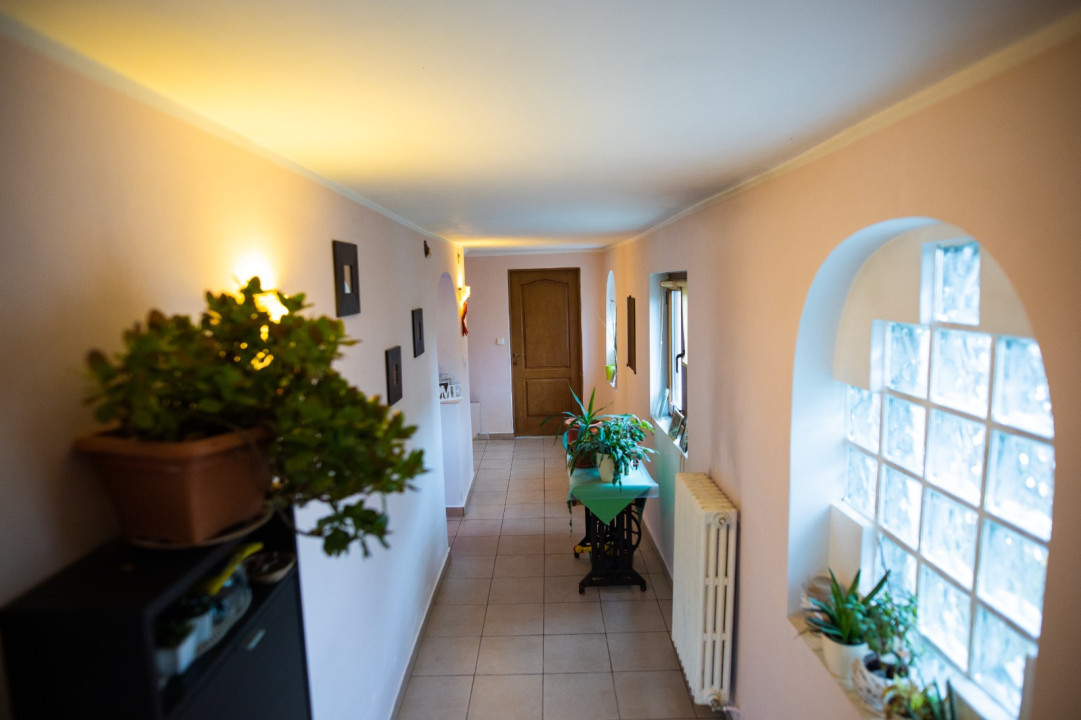 Casa parter, etaj si mansarda str Gheorghe Doja, Craiova- pret bun !