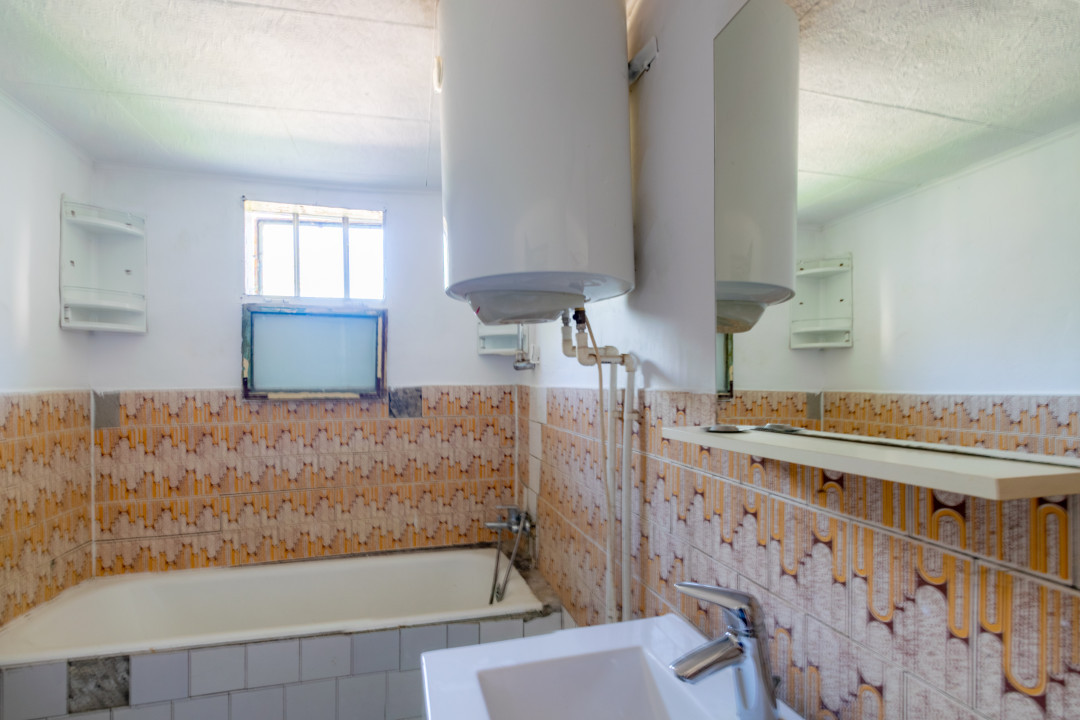 Casa Bariera Valcii la pret excelent cu teren generos , ocazie !