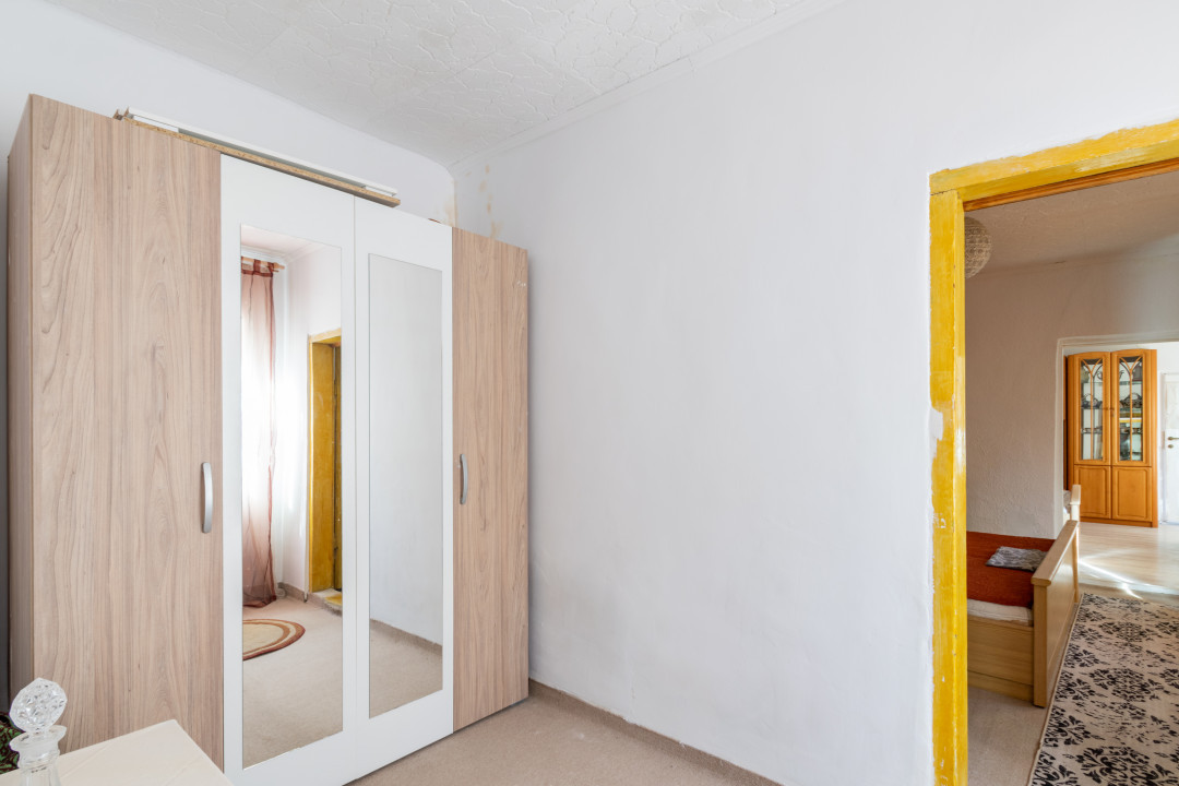 Casa Bariera Valcii la pret excelent cu teren generos , ocazie !