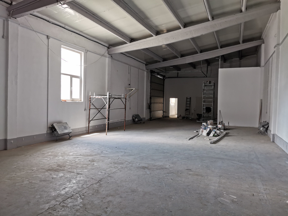 Hală industrială, spațiu depozitare, atelier producție, showroom, 240 mp, Sibiu
