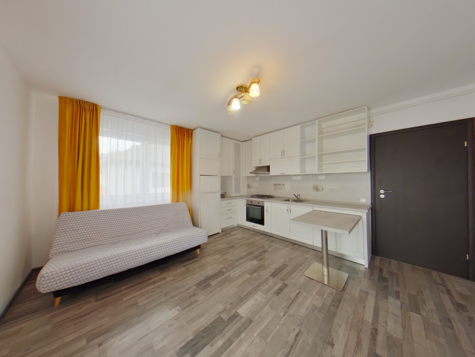 Apartament 3 camere, zona Coresi 