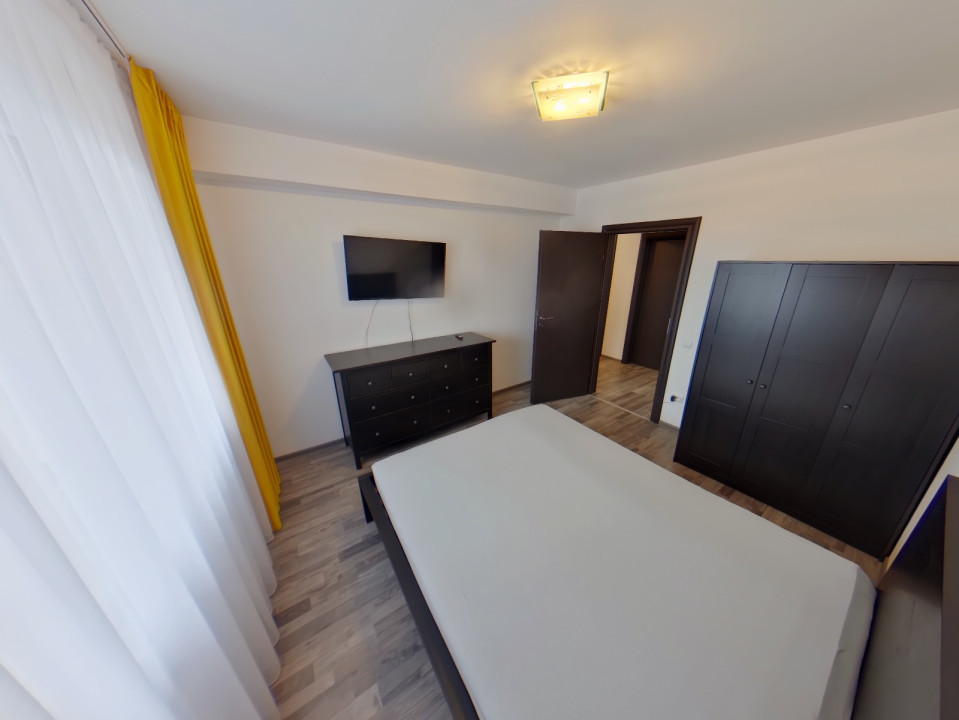 Apartament 3 camere, zona Coresi 