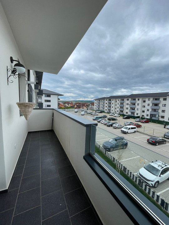 Apartament modern cu 3 camere si loc de parcare - Selimbar