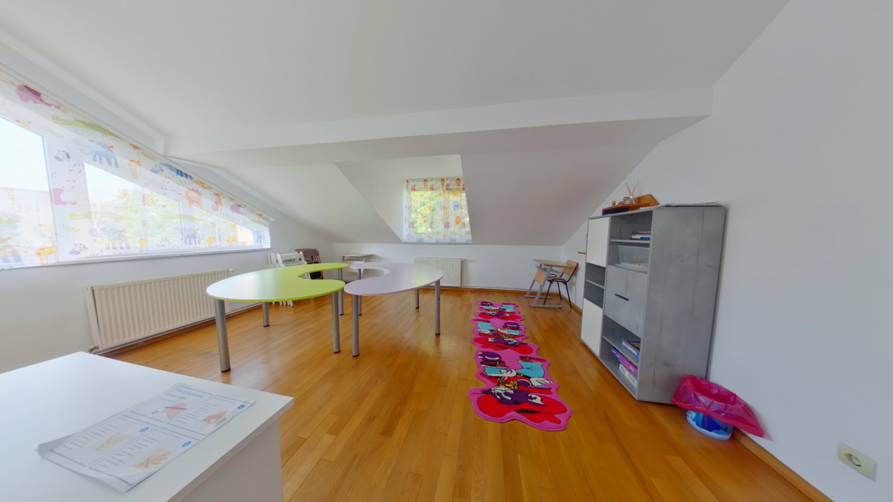 REZERVAT - Închiriere casa spațioasă cu 6 camere - intrare cartier Tractorul
