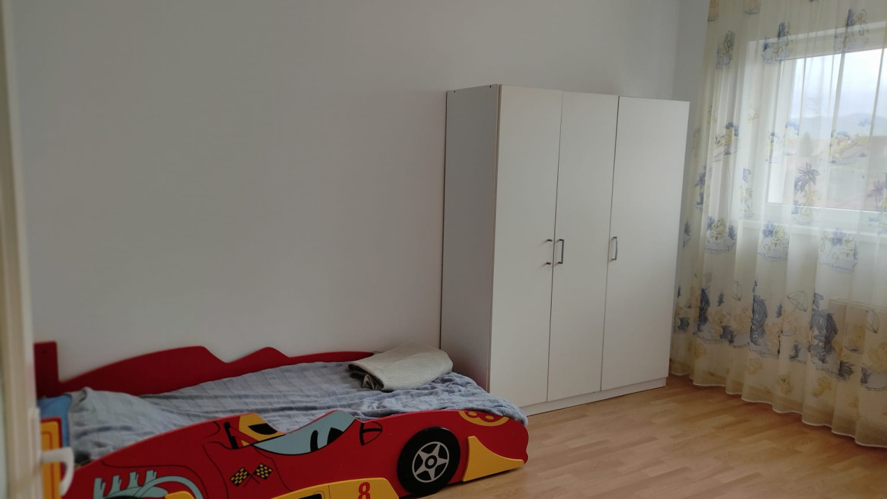 De închiriat apartament cu 3 camere - Valea Aurie - PET FRIENDLY!