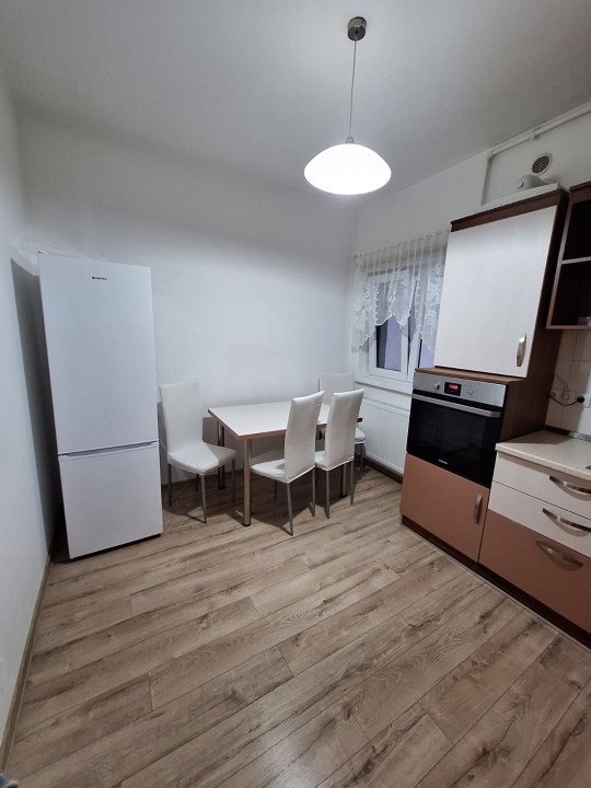 Confort și Eleganță în Cartierul Deventer: Apartament Mobilat cu 2 Camere 