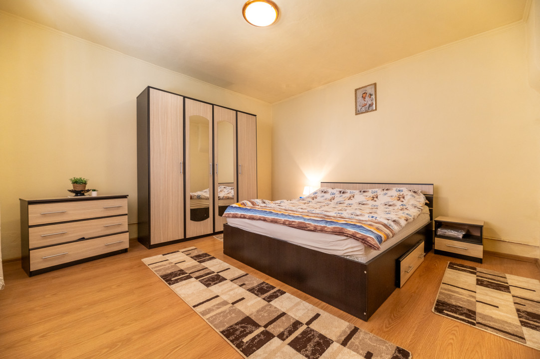 Casa de vânzare în Roșia - 1543 MP, 6 camere!