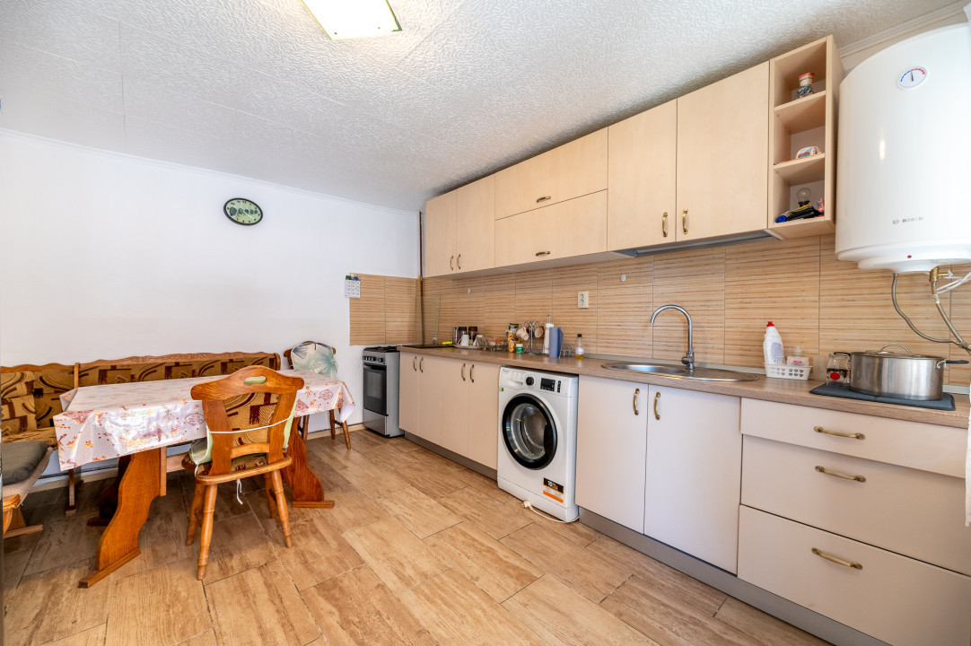 Casa de vânzare în Roșia - 1543 MP, 6 camere!