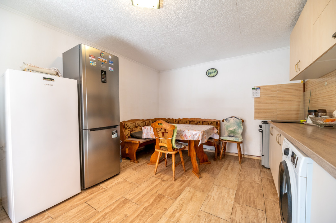 Casa de vânzare în Roșia - 1543 MP, 6 camere!