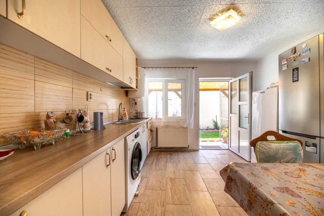 Casa de vânzare în Roșia - 1543 MP, 6 camere!