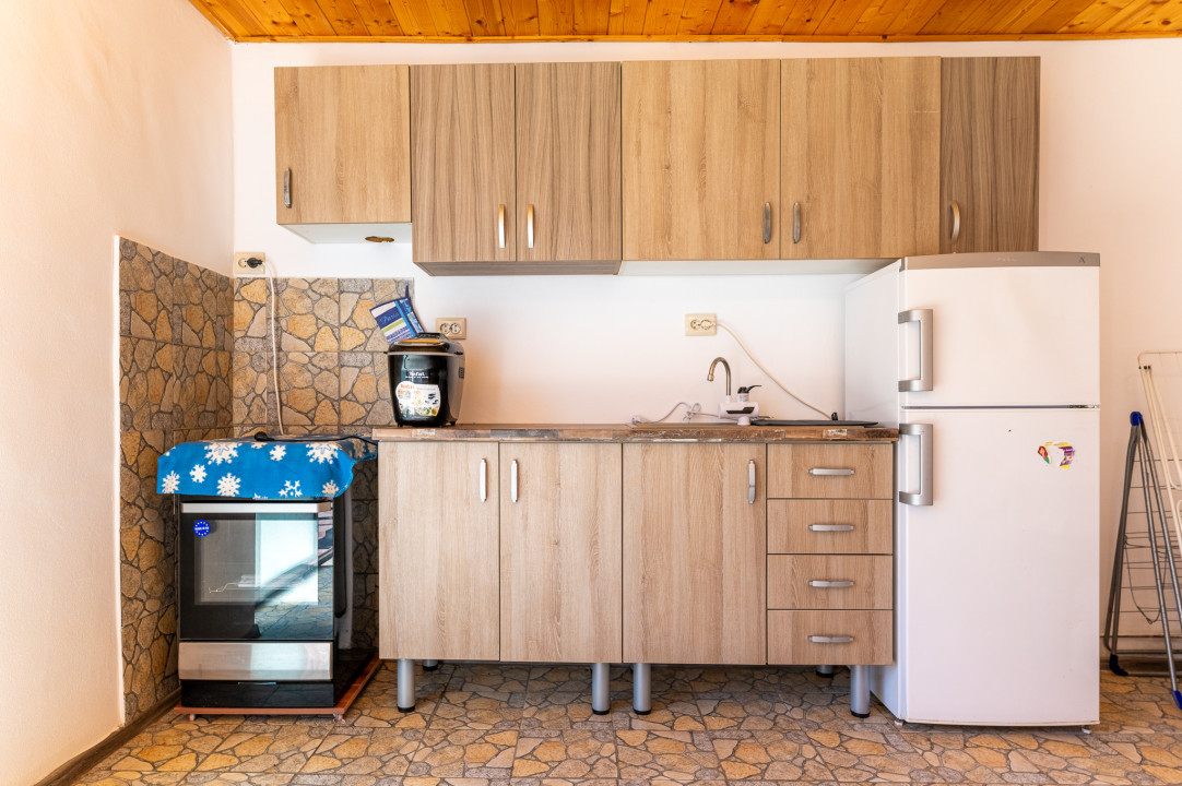Casa de vânzare în Roșia - 1543 MP, 6 camere!