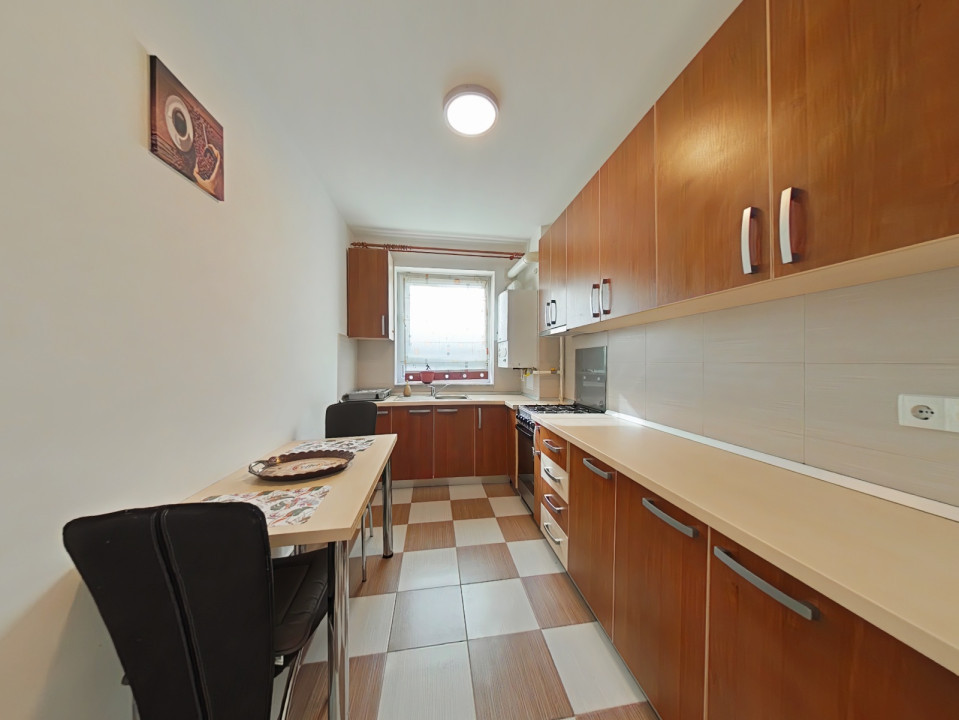 Inchiriere apartament 2 camere, decomandat în zona Avangarden, Brașov