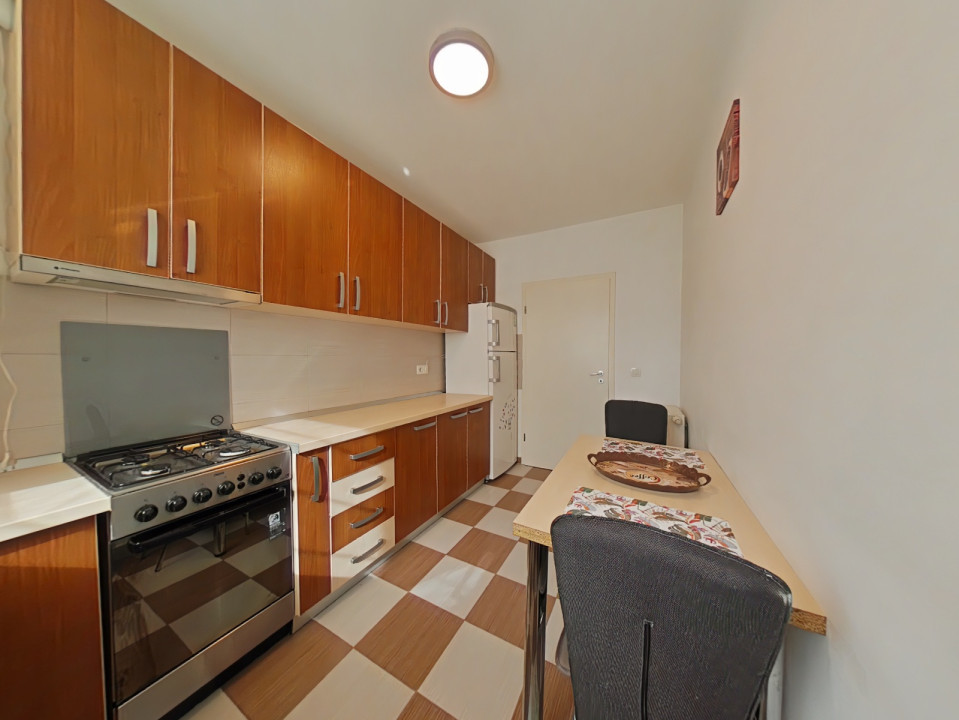 Inchiriere apartament 2 camere, decomandat în zona Avangarden, Brașov