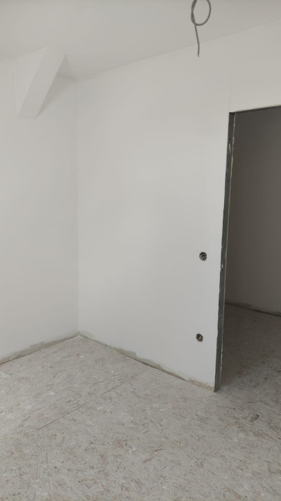 Vânzare Apartament la Mansardă