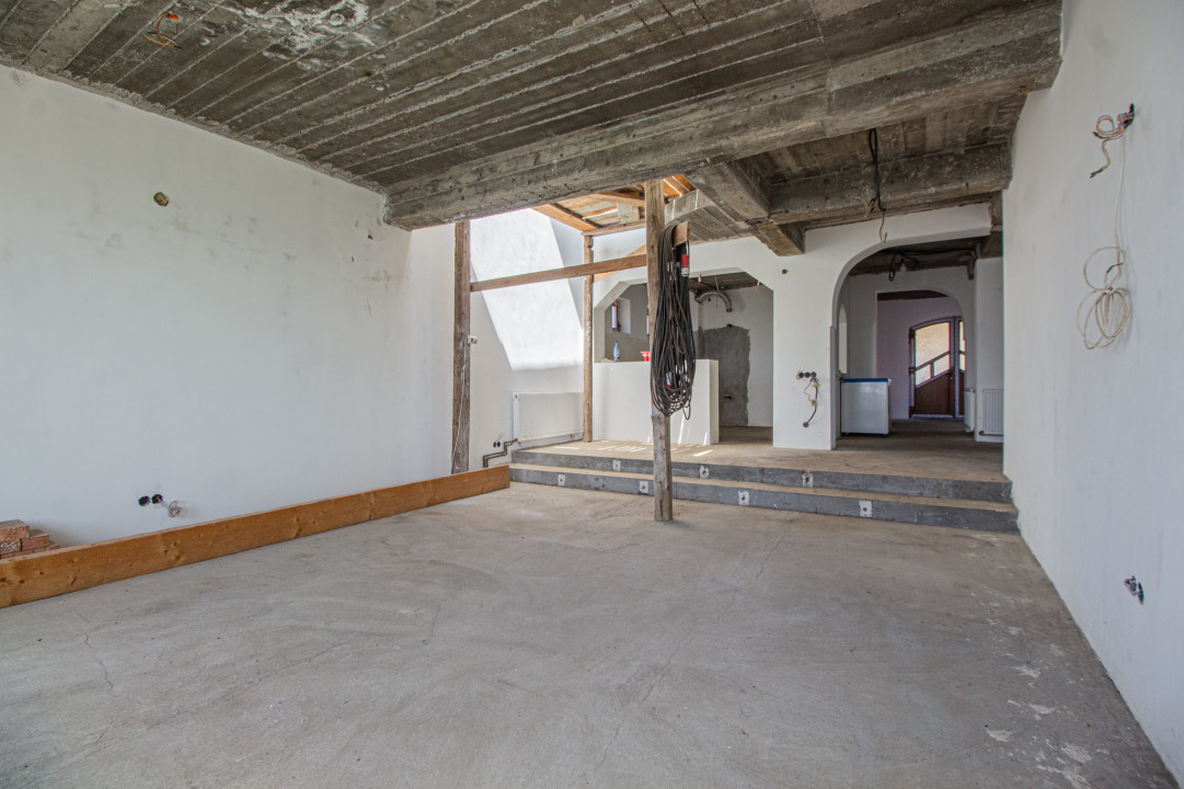 Casă Hărman teren 2265mp!!comision 0%! Afacere sau locuință?