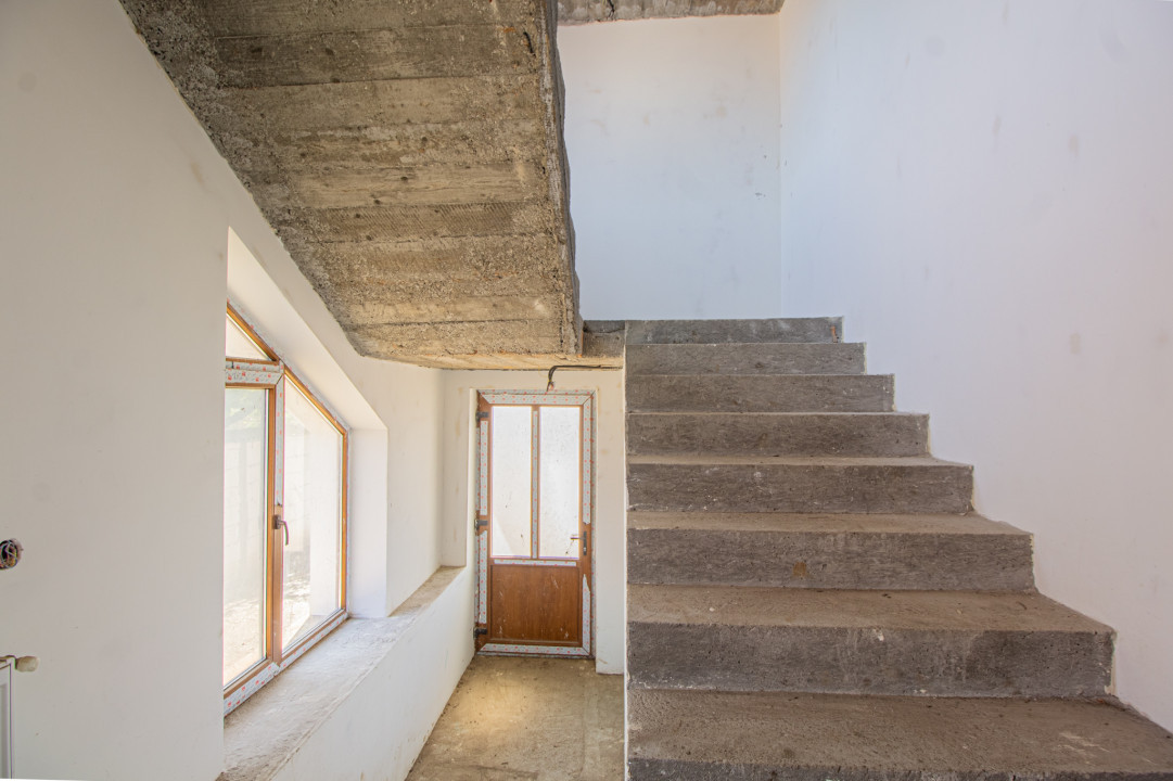 Casă Hărman teren 2265mp!!comision 0%! Afacere sau locuință?