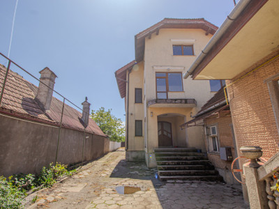 Casă Hărman teren 2265mp!!comision 0%! Afacere sau locuință?