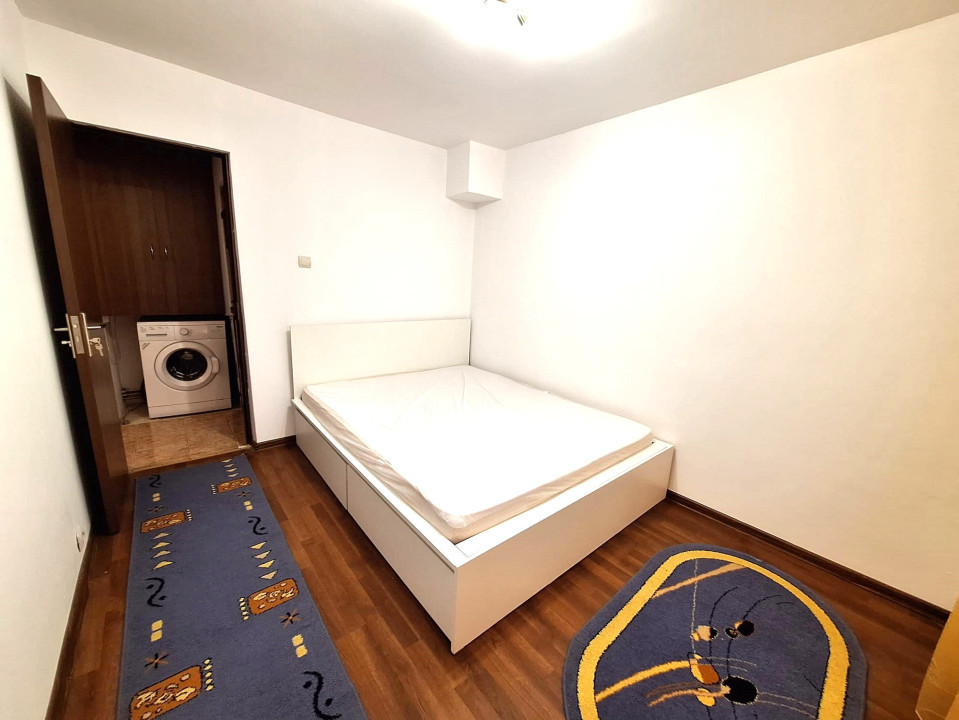 Apartament cu 2 camere, Decomandat, Zona Noua