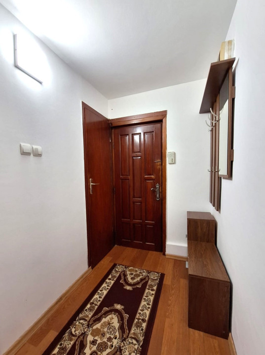 Apartament cu 2 camere, Decomandat, Zona Noua