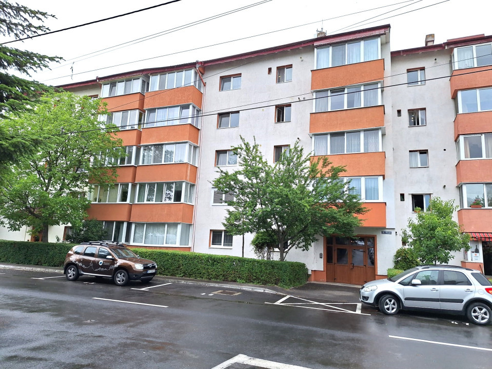 Apartament cu 2 camere, Decomandat, Zona Noua
