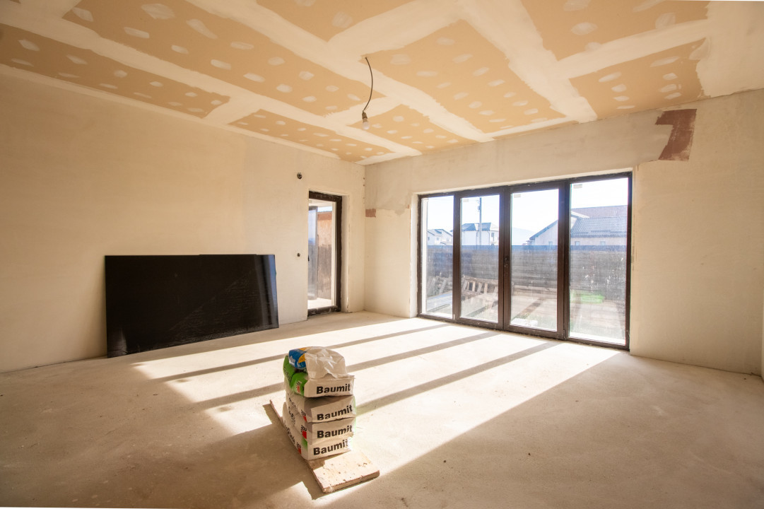 Casa, singur in curte, pe un nivel, Comision 0%