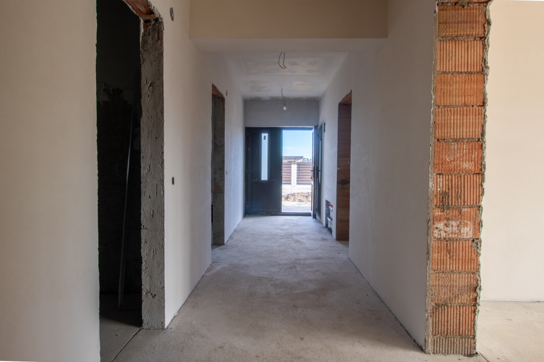 Casa, singur in curte, pe un nivel, Comision 0%
