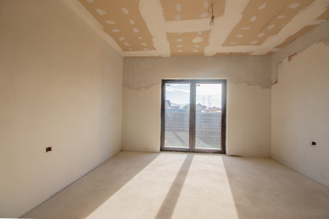 Casa, singur in curte, pe un nivel, Comision 0%