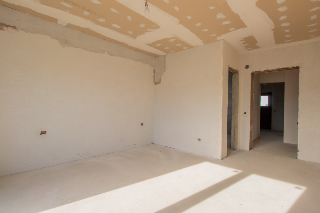 Casa, singur in curte, pe un nivel, Comision 0%