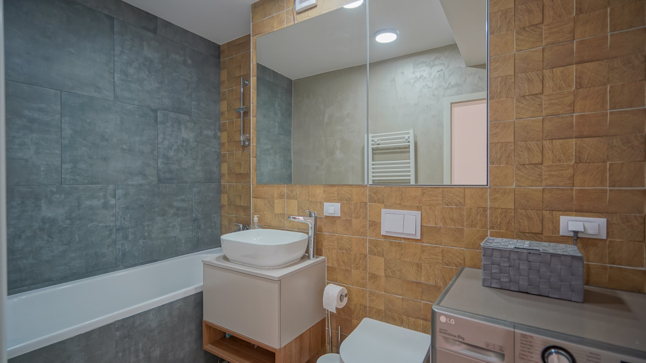 Apartament cu 3 camere, strada Ioan Popasu - Tractorul, Comision 0%