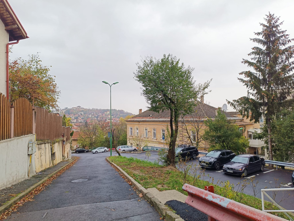 Garsoniera decomandata, Etaj 3/4, Centrul Istoric - Matei Basarab