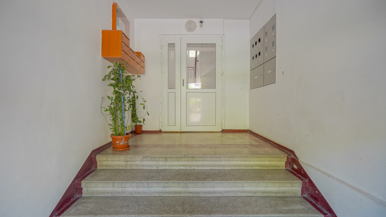 Apartament 3 camere, decomandat - Mihai Viteazul - Zona Grivitei