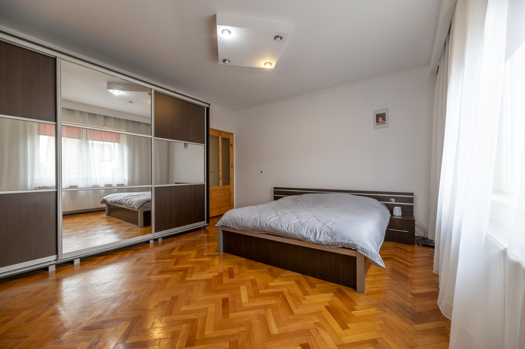 Comision 0 % cumpărător! - Casă single de vânzare în Sibiu - 266 mp utili 