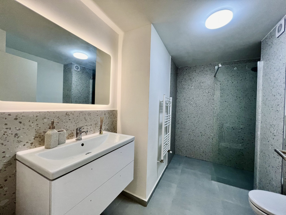 Penthouse 2 camere -  2 băi