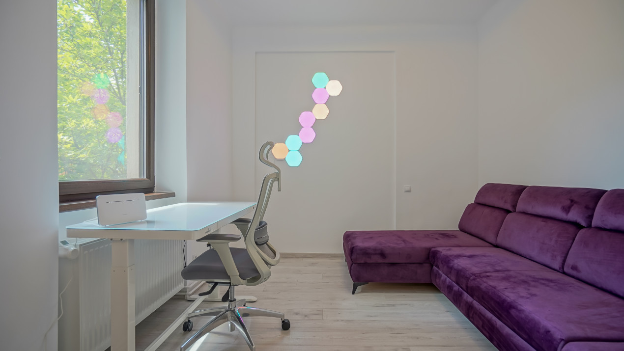 REZERVAT - Apartament cu 3 camere, garaj, terasă și teren de 190 mp -zona Patria