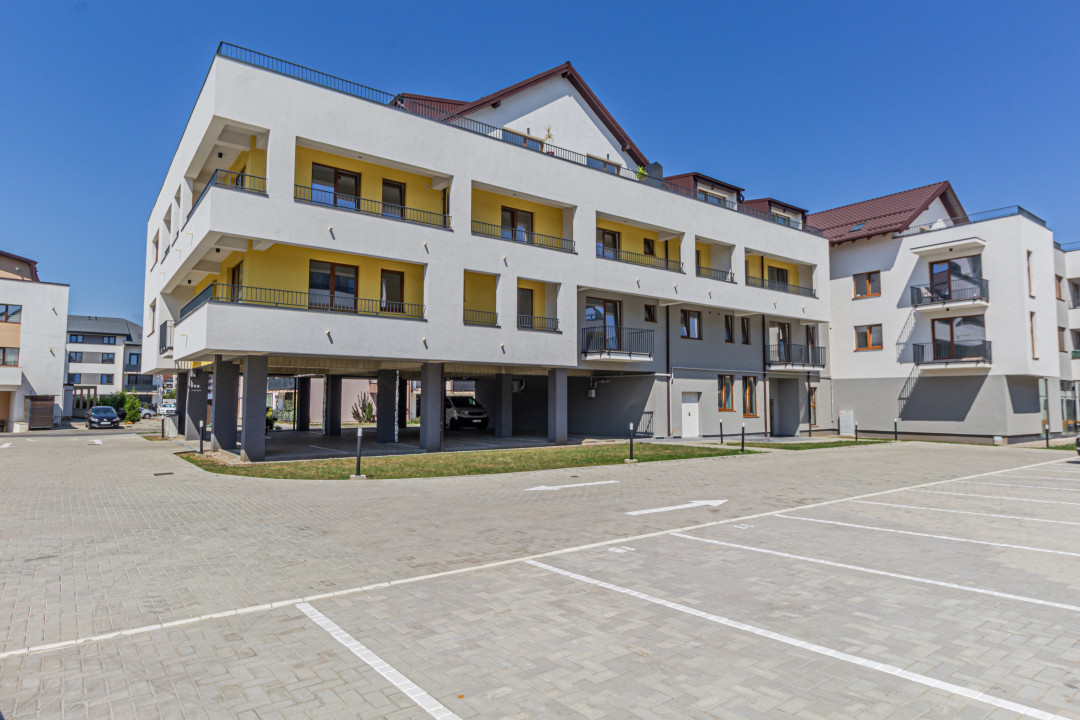 Apartament cochet prima chirie cu parcare acoperita zona Coresi