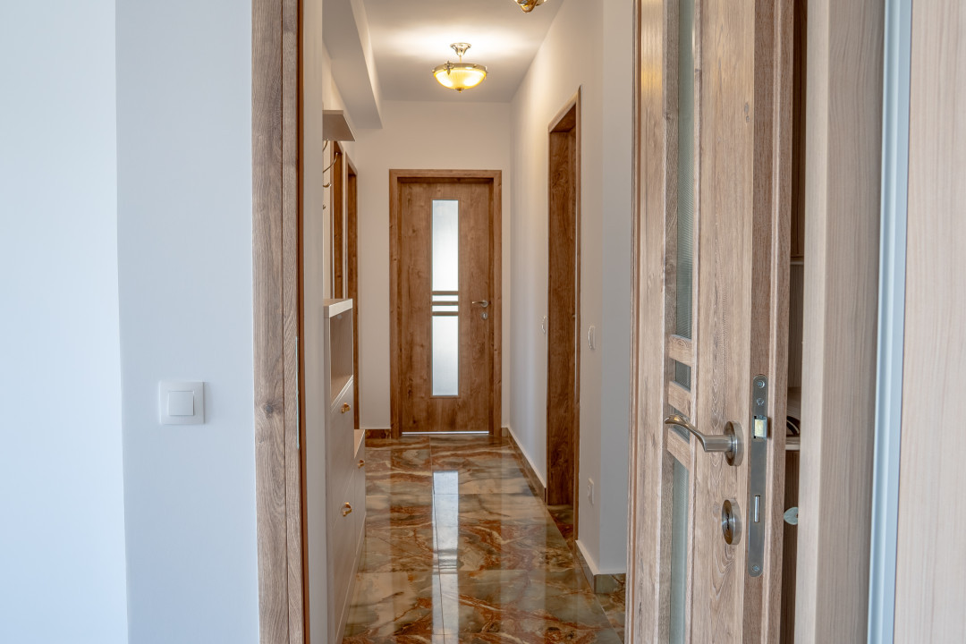 Apartament cu 3 camere de vânzare zona Dedeman