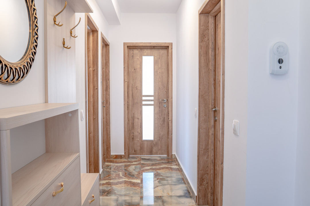 Apartament cu 3 camere de vânzare zona Dedeman