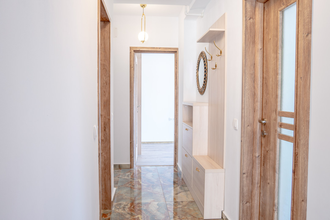 Apartament cu 3 camere de vânzare zona Dedeman