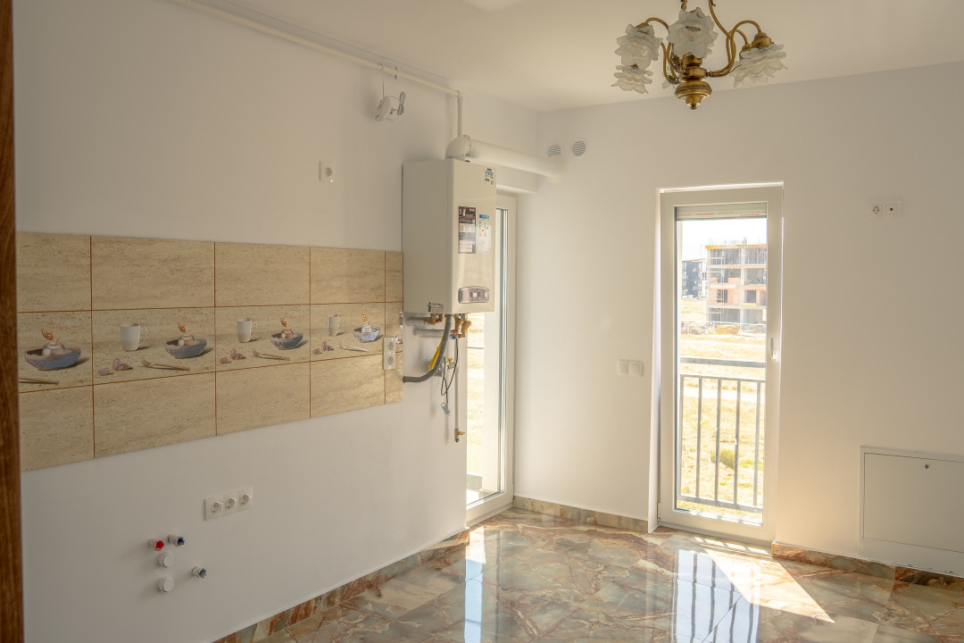 Apartament cu 3 camere de vânzare zona Dedeman