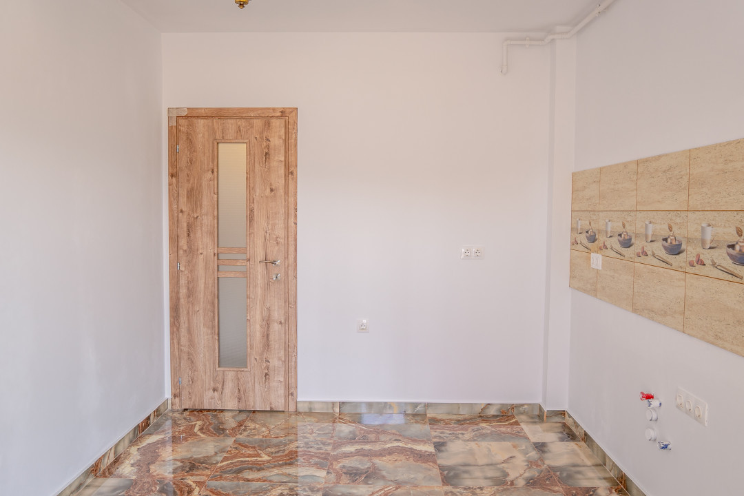 Apartament cu 3 camere de vânzare zona Dedeman