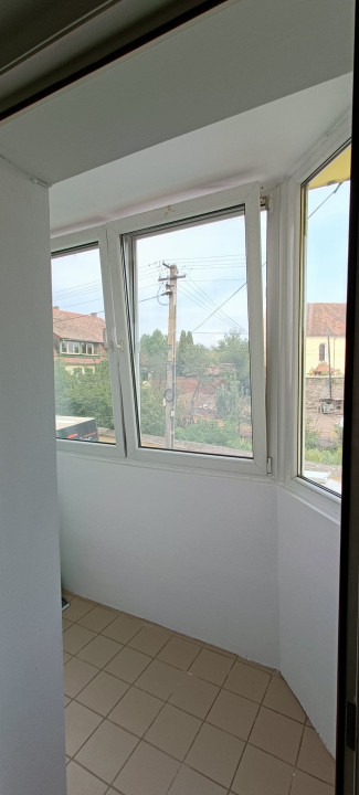 Apartament de inchiriat 2 camere  zona Bieltz