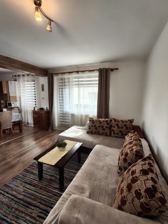 Apartament de inchiriat 2 camere  zona Bieltz