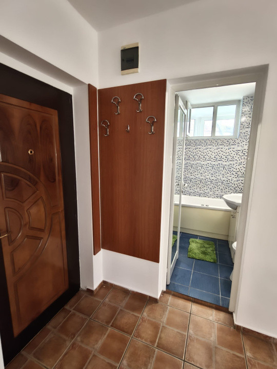Apartament de inchiriat 2 camere  zona Bieltz