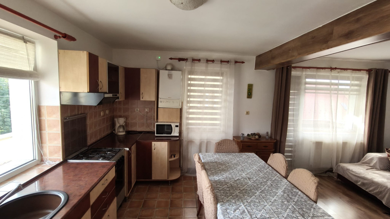 Apartament de inchiriat 2 camere  zona Bieltz
