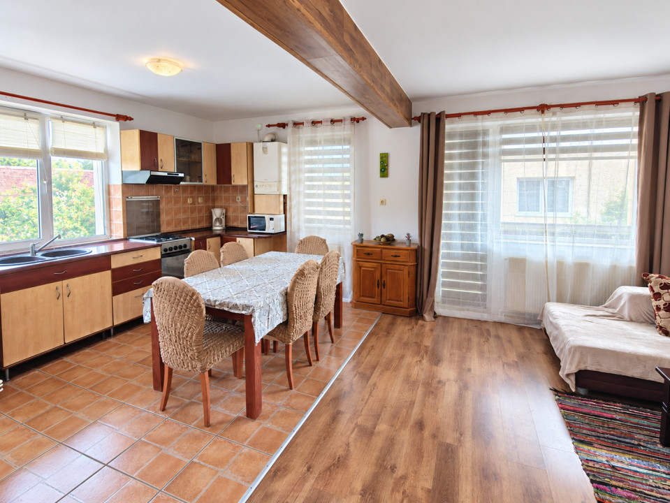 Apartament de inchiriat 2 camere  zona Bieltz