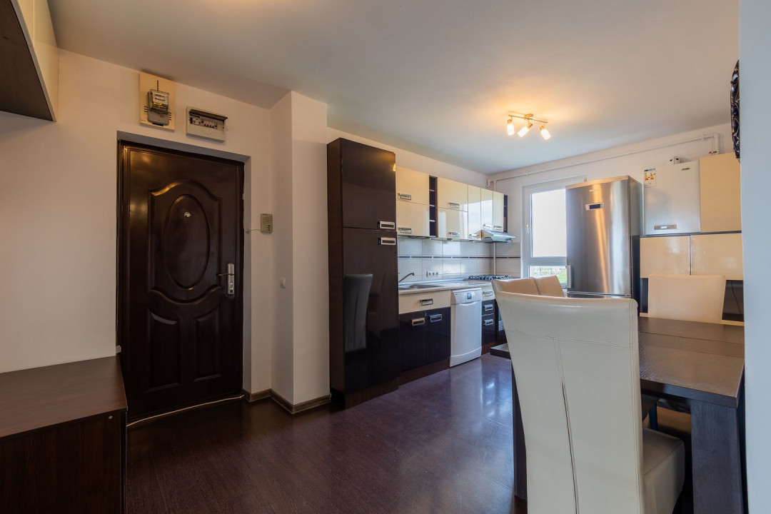 Zona Planete, apartament 2 camere, renovat.