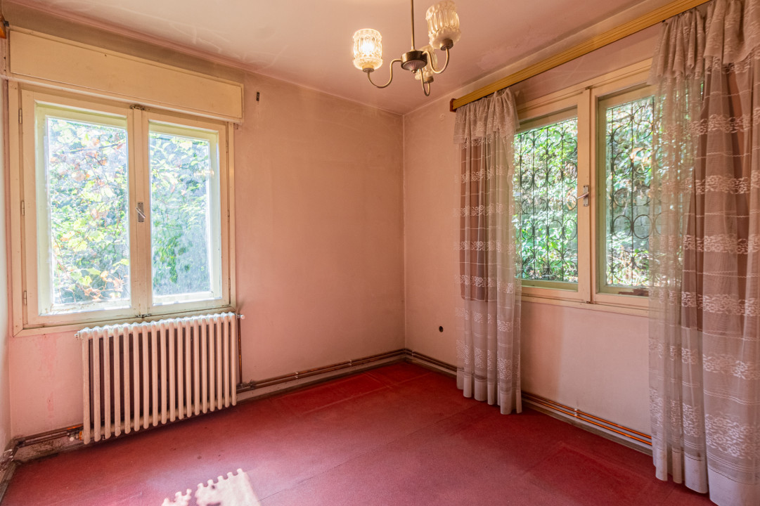 REZERVAT - Apartament in casă, garaj, curte și priveliște spectaculoasă