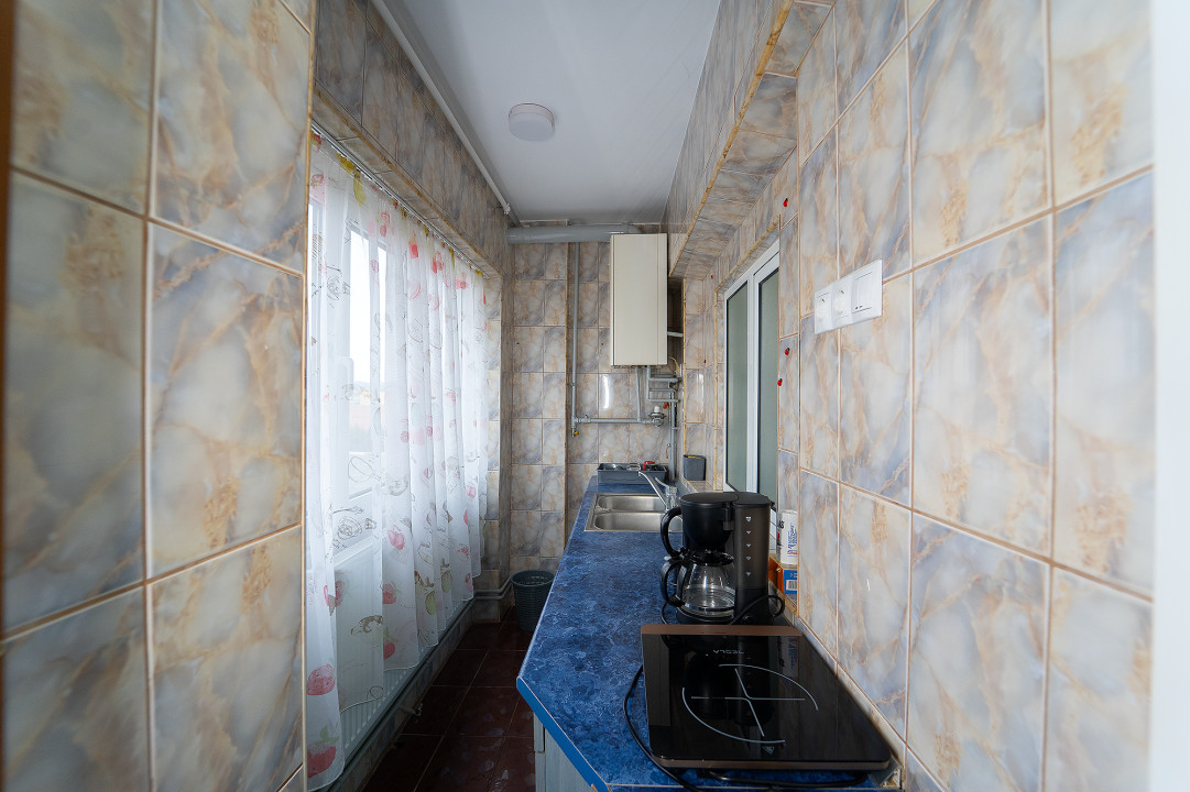 Apartament de Vanzare  2 camere- Str.Semaforului